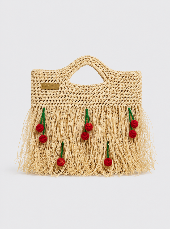        Χειροποίητη raffia crochet τσάντα με κόκκινα κεράσια και boho κρόσσια σε natural απόχρωση