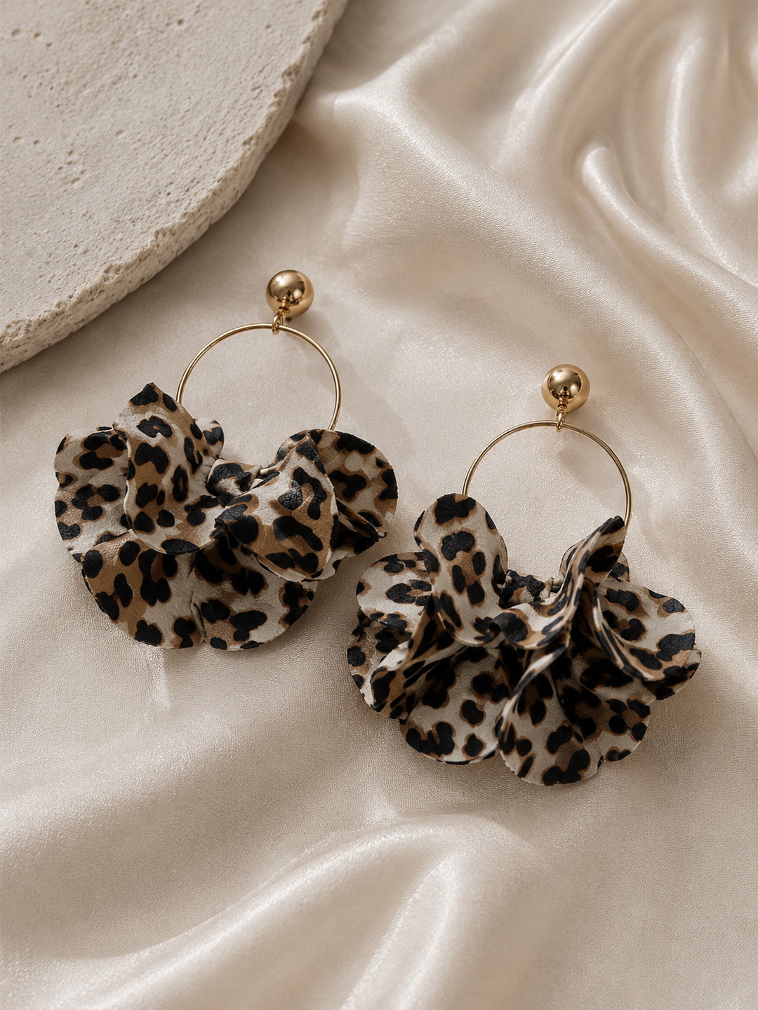 Din σκουλαρίκια animal print