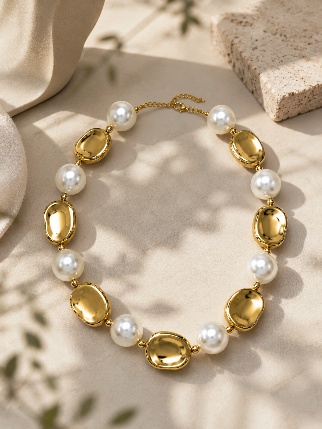 Pearl Glow Necklace
