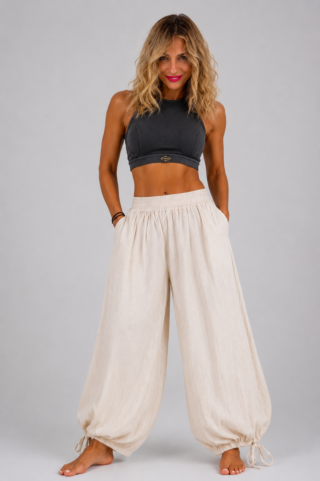 Crop Top με Μπανέλα &amp; Sculpt Ραφές – Μαύρο