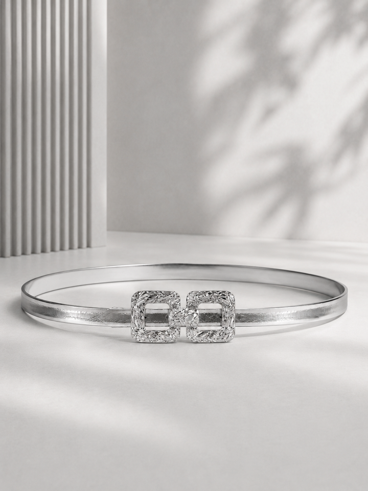     Metallic ζώνη με crystal αγκράφα σε silver απόχρωση